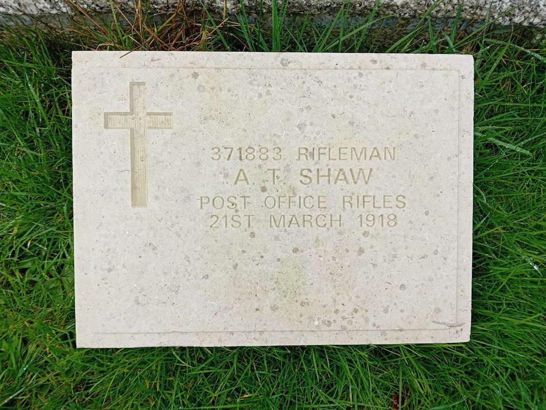 cwgc plaque grave at shaw