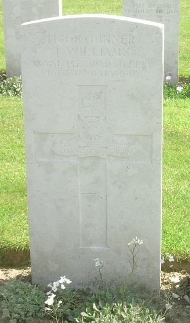 Gnr T Williams grave